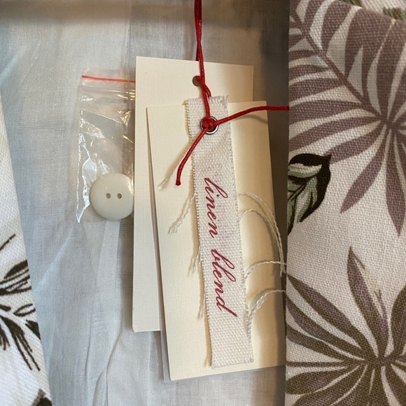 Solitaire Linen Palm Frond Floral Blazer - Picture 3 of 7